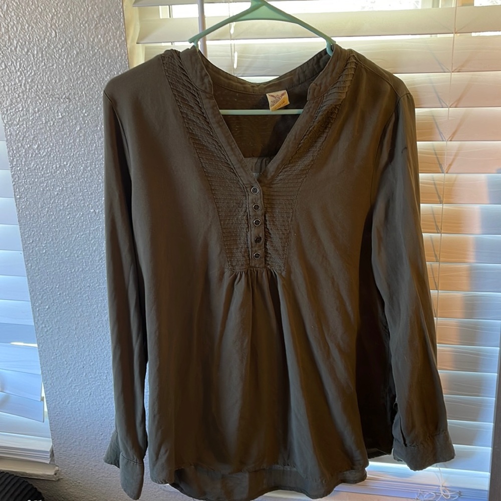 Dark Green dress shirt.